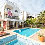 Selen Villa *